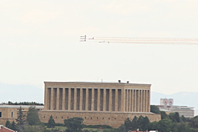 Türk Yıldızları prova uçuşu yaptı