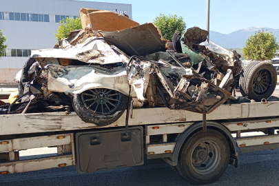 Bursa'da freni patlayan kamyon dehşet saçtı: 3 yaralı