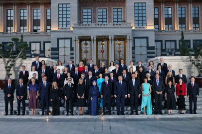 Ankara NATO Liderler Zirvesi'nden aile fotoğrafı