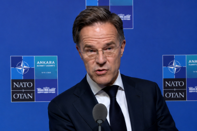 Rutte'den S-400 ve İran açıklaması: "Türkiye ile ABD'nin meselesi"