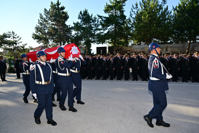 Şehit Uzman Çavuş Mehmet Demirbaş için Eskişehir'de tören düzenlendi