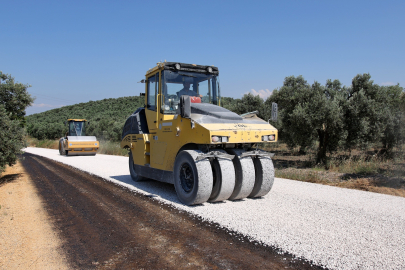 Büyükşehir Mudanya'da yolları yeniliyor