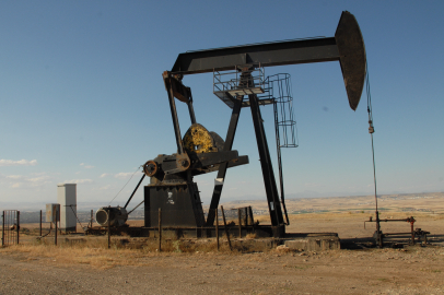 Petrol fiyatlarında ABD-İran depremi: Brent petrol 85 doları geçti!