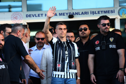 Yılın transferi sahnede: Trossard Beşiktaş için geldi!