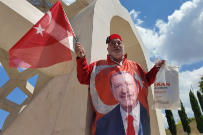15 Temmuz Şehitler Anıtı'nda duygusal anlar: Kahramanmaraş'tan geldi, gözyaşları içinde konuştu