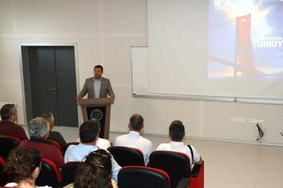 BUÜ'de 15 Temmuz konferansı: "Kolektif şuur, darbe girişiminin seyrini değiştirdi"