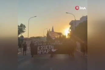 Kıbrıs’ta Rum tarafından Metehan Sınır Kapısı’nda provokatif gösteri