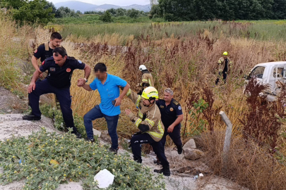 Bursa-Ankara yolunda kaza: Kontrolden çıkan kamyonet tarlaya savruldu!
