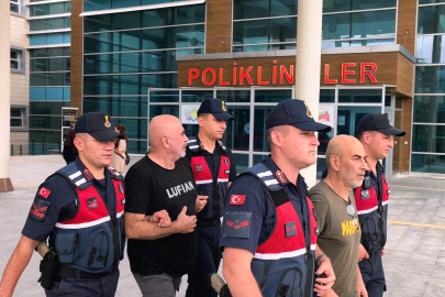 Gözaltındaki ünlü yönetmen Ezel Akay ve kardeşi adliyede!