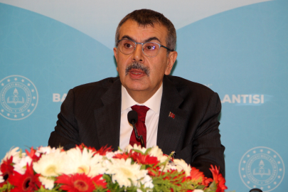 Yusuf Tekin'den özel okul öğretmenlerine maaş ve şikayet çağrısı