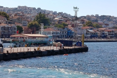 Denizde sürüklenen genç için sahil güvenlik alarma geçti