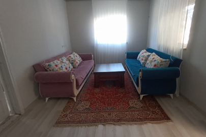 İnegöl'de harabe ev baştan sona yenilendi: İmece usulü destek