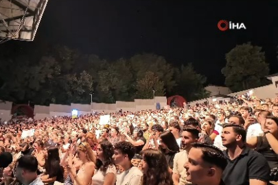 Açıkhava Poizi ile dev bir koroya dönüştü