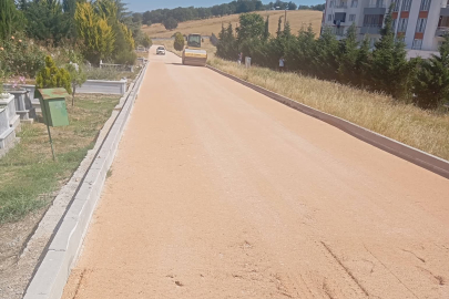 Bursa Kent Mezarlığı’nda toz çilesi asfaltla sona eriyor