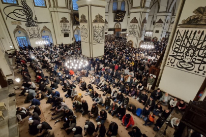 Bursa Ulucami'de Cuma hutbelerine işaret dili desteği