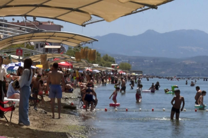 Bursa'da bunalan sahile koştu! Plajlarda yoğunluk yaşandı