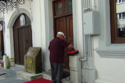 CHP İl Başkanlığı'nda çilingirli devir teslim! Yeni başkan kapıyı açtırarak göreve başladı