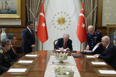 Erdoğan imzaladı: İşte 2026 YAŞ kararları ve yeni atamalar