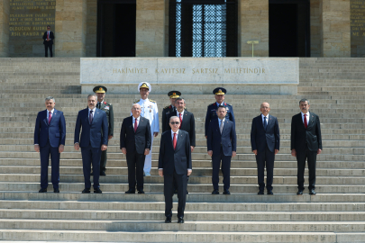 YAŞ öncesi Anıtkabir'e ziyaret! Erdoğan'dan önemli mesajlar