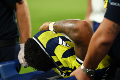 Fenerbahçe'de şok sakatlık: Oosterwolde oyuna devam edemedi!