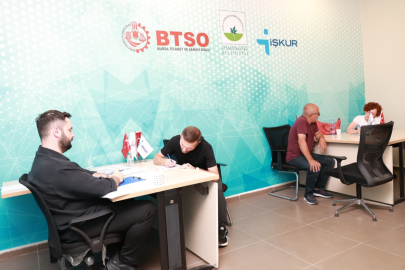 Osmangazi'deki istihdam buluşmasında 50 vatandaş iş sahibi oldu!