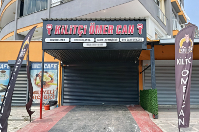 Oto Kilit Dükkanında Sır Ölüm: Biri Otomobilde İki Genç Ölü Bulundu!