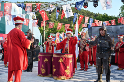 700. yıl coşkusu Keles'i sardı: Dev şenlikte unutulmaz gün!
