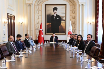 Adalet Bakanı Akın Gürlek, Muhsin Yazıcıoğlu’nun ailesiyle görüştü