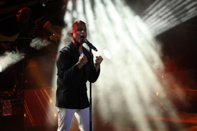 64. Uluslararası Bursa Festivali Özcan Deniz’le final yaptı!