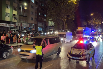 Bursa'da film gibi olay: Metro direğine çıktı, ulaşım durdu!