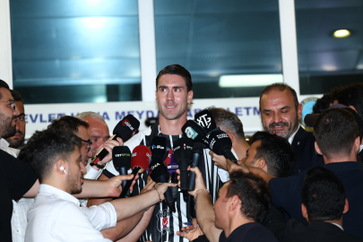 Beşiktaş’ın anlaşmaya vardığı Dusan Vlahovic, İstanbul’a geldi