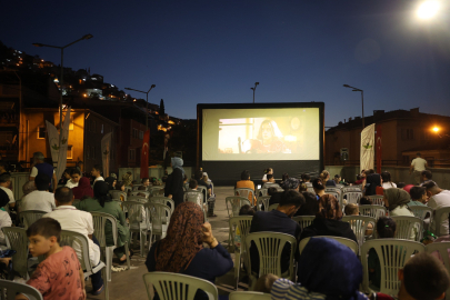 Osmangazi'de sinema keyfi: Mollafenari'de unutulmaz akşam!