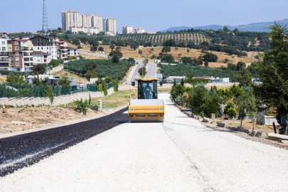 Büyükşehir’den mezarlıklara neşter: Yollar 12 metreye çıktı!