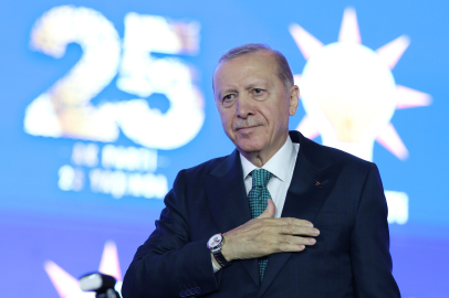 Cumhurbaşkanı Erdoğan: "Siyasette 50 yılı geride bıraktım!"