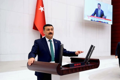 Türkoğlu'ndan 2026 genelgesine tepki: 'Siyaseti okullara sokmayın'