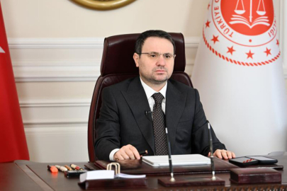 Bakan Gürlek'ten 10 milyarlık vurguna tepki: Hesap verecekler