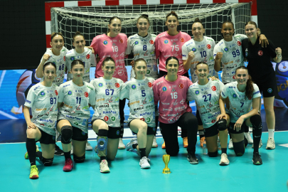 Bursa Büyükşehir hentbolda finalde