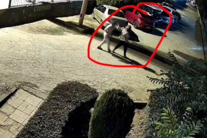 Kucağında bebeği olan kadına sokak ortasında kurşun
