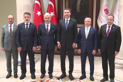 Bakan Bayraktar Bursa'da: Valilik ve Belediye'ye ziyaret