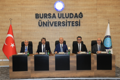 Akademinin kalbi Bursa'da attı: BUÜ'de kritik ÜAK zirvesi!