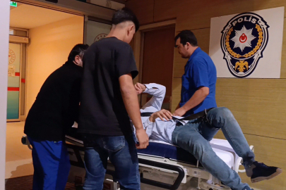 Araç pazarlığı silahlı çatışmaya dönüştü: 25 yaşındaki genç bacağından vuruldu