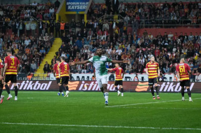 Bursaspor Kayseri'de geri döndü: Zafer 2-1'le geldi!