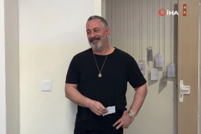 Cem Yılmaz hastaneye kaldırıldı: Acil anjiyoya alındı!