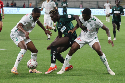 Konya'da nefes kesen düello: Kocaelispor 86'da güldü