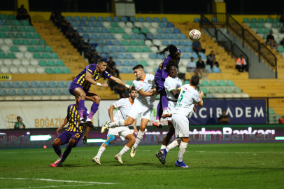 Eyüpspor son nefeste güldü: 90+4'te gelen zafer! (2-1)