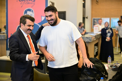 Yıldırım'da gençlik atağı: Tesisler doldu, rekorlar geldi!