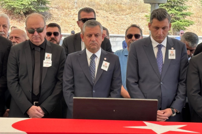Siyaset dünyası cenazede buluştu: Mehmet Cevdet Selvi ebediyete uğurlandı