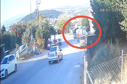 Bursa'da hafriyat kamyonu araçları biçip bahçeye uçtu!