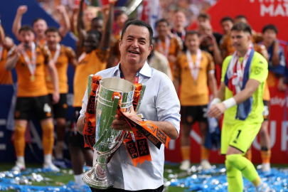 Acun Ilıcalı sözünü tuttu: Hull City İngiltere'yi salladı
