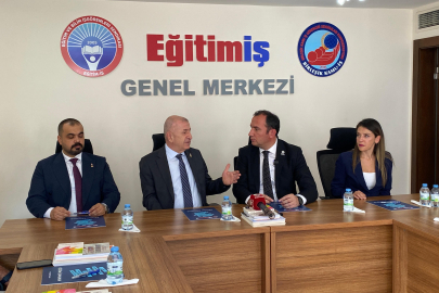 Ümit Özdağ Eğitim-İş'i ziyaret etti: Müfredat ve af tepkisi